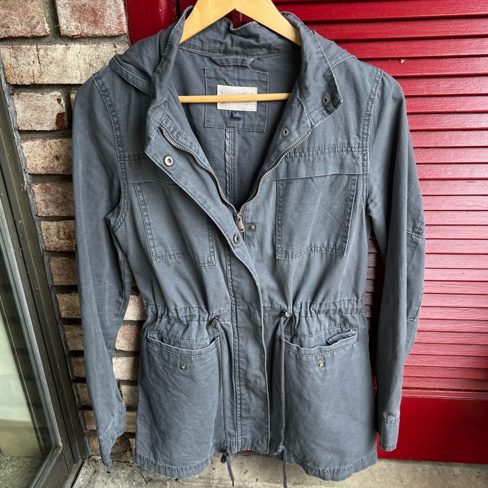 Universal thread utility grey jacket